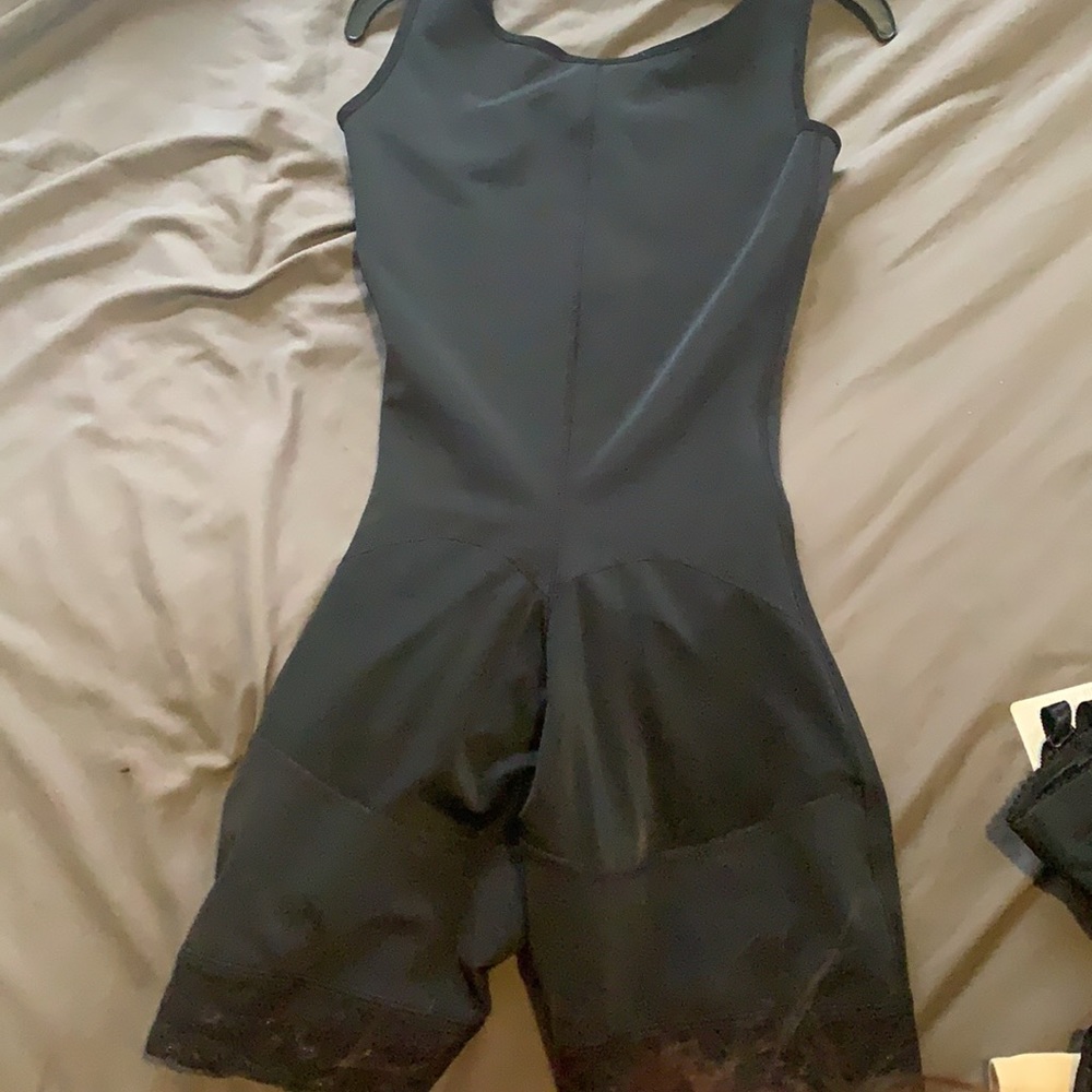 Fajas - Picture 6 of 16